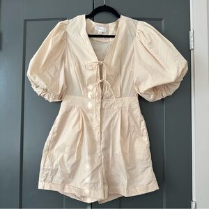MABEL Daniella Ecru puff sleeve front tie trendy romper very vacation chic piece